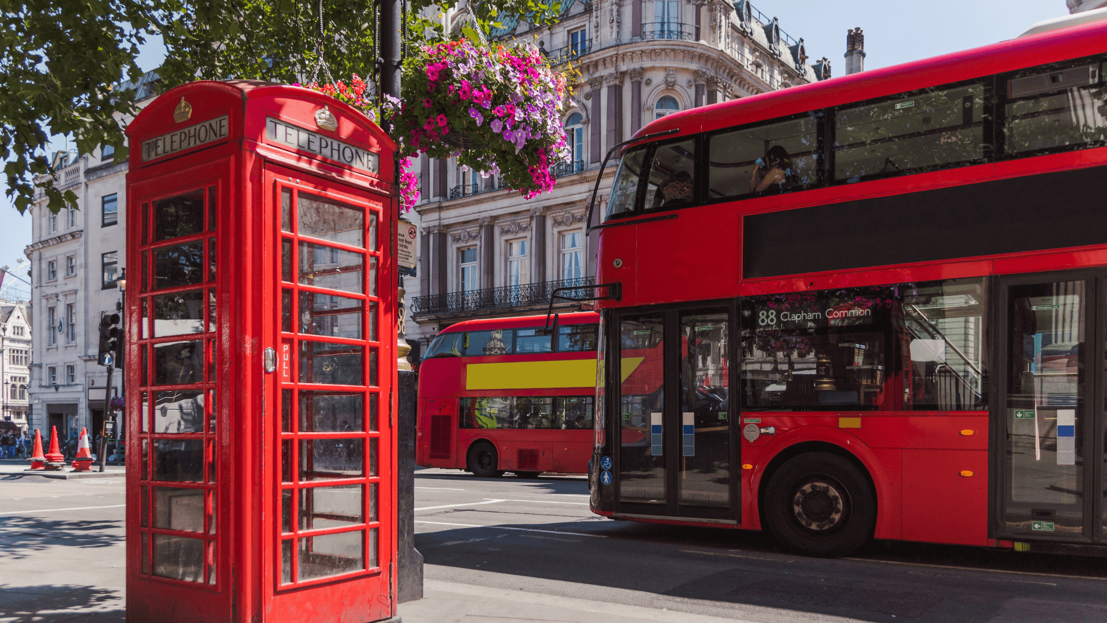 Halloo! London is a Great International Student Trip Banner Image